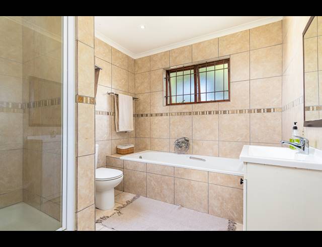 4 BEDROOM HOUSE FOR SALE IN FLAMINGO VLEI